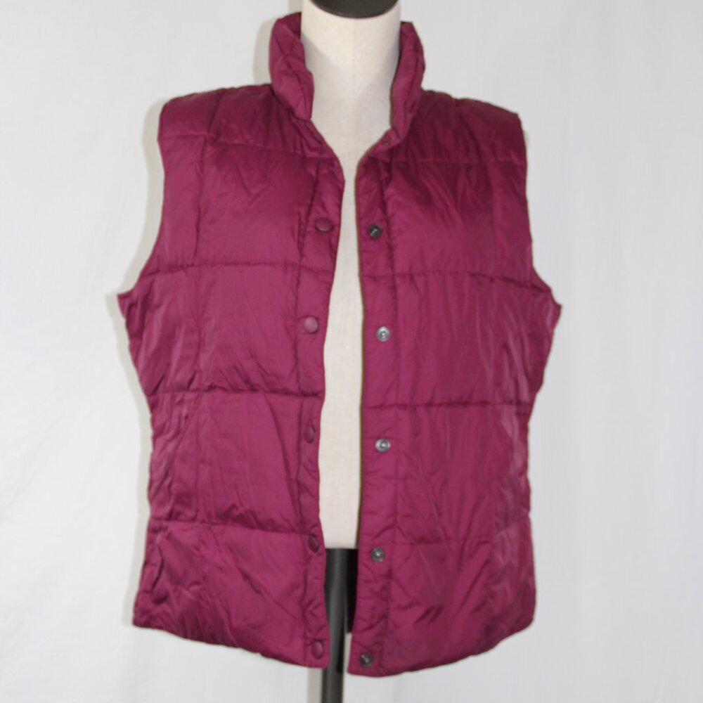 Lands' End Women's Down Filled Puffer Vest Size Med. Quilted Full Zip Purple EUC